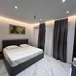 Lezet Hotel
