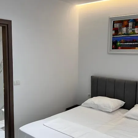 Hotel Lezet