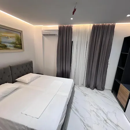 Hotel Lezet Saranda