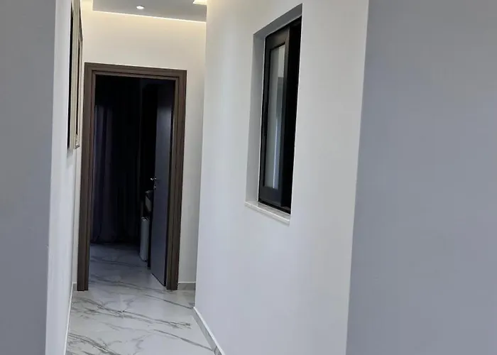 Lezet Hotel Sarande