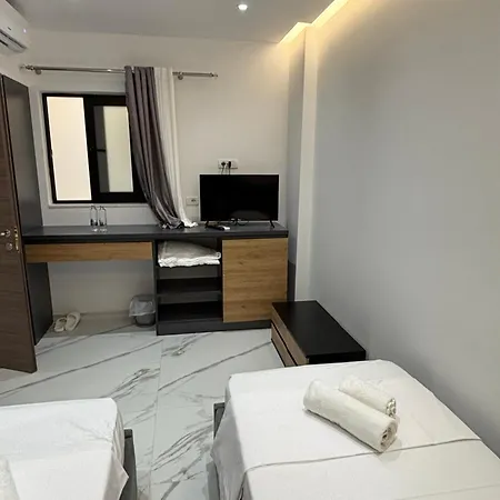 Lezet Hotell Sarandë