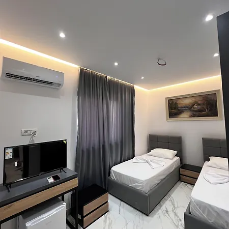 Lezet Hotel 3*