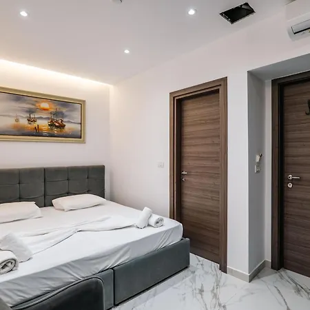 Lezet 3* Sarandë