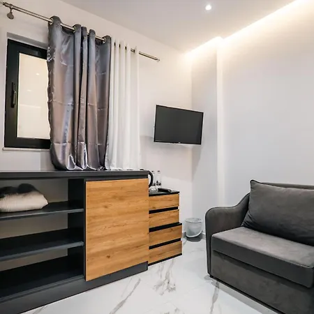 Hotell Lezet Sarandë